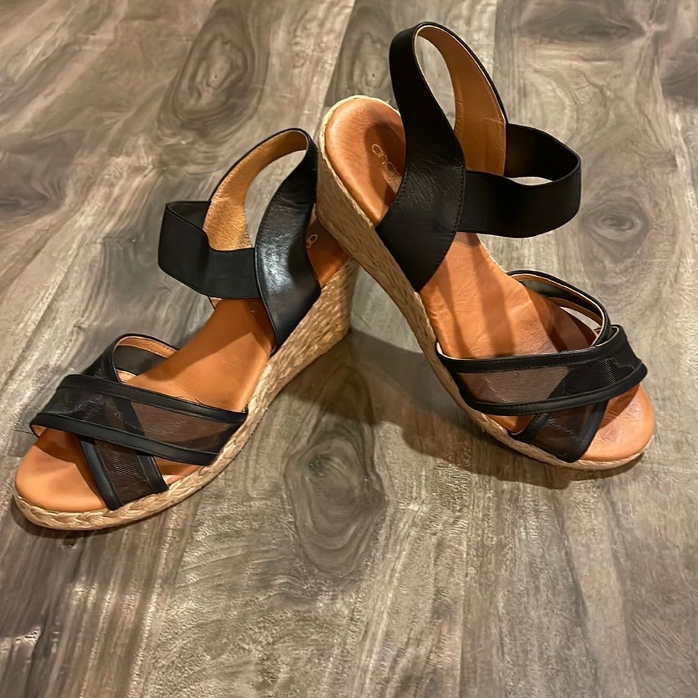Black Espadrille Wedge Sandals with Elastic Cross Straps